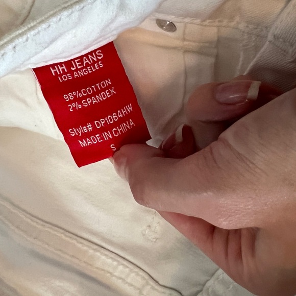 White moderately distressed high-rise “HH Jean Los Angeles” brand shorts - Picture 8 of 10